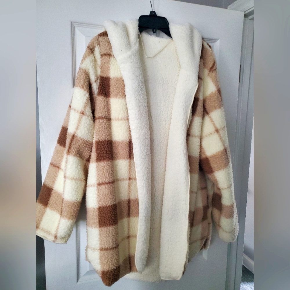 Weatherproof Reversible Sherpa, L/XL, Cream/Beige Brown Plaid